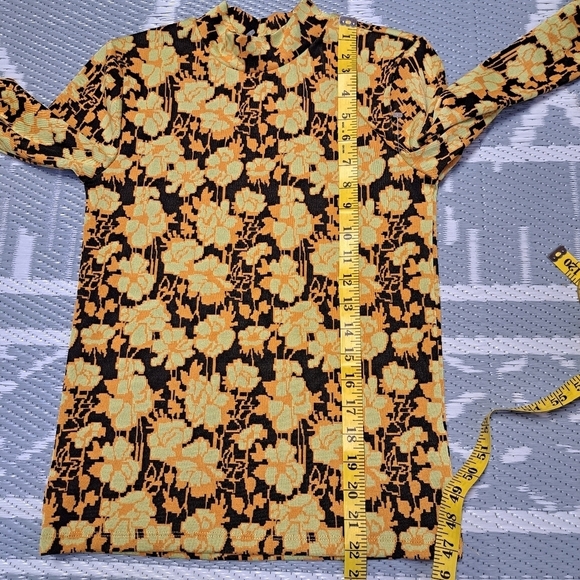 Zara Retro Floral Mock Neck Top - Picture 6 of 8